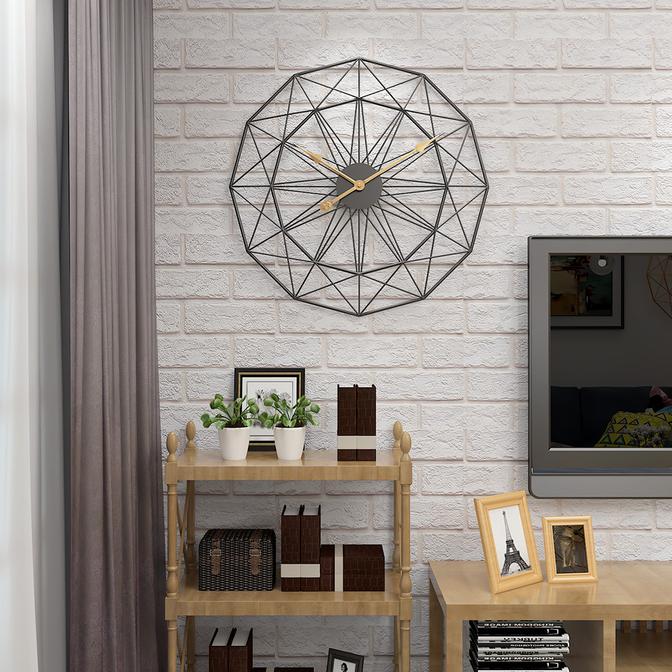 Black Metal Wall Clock - Image 3