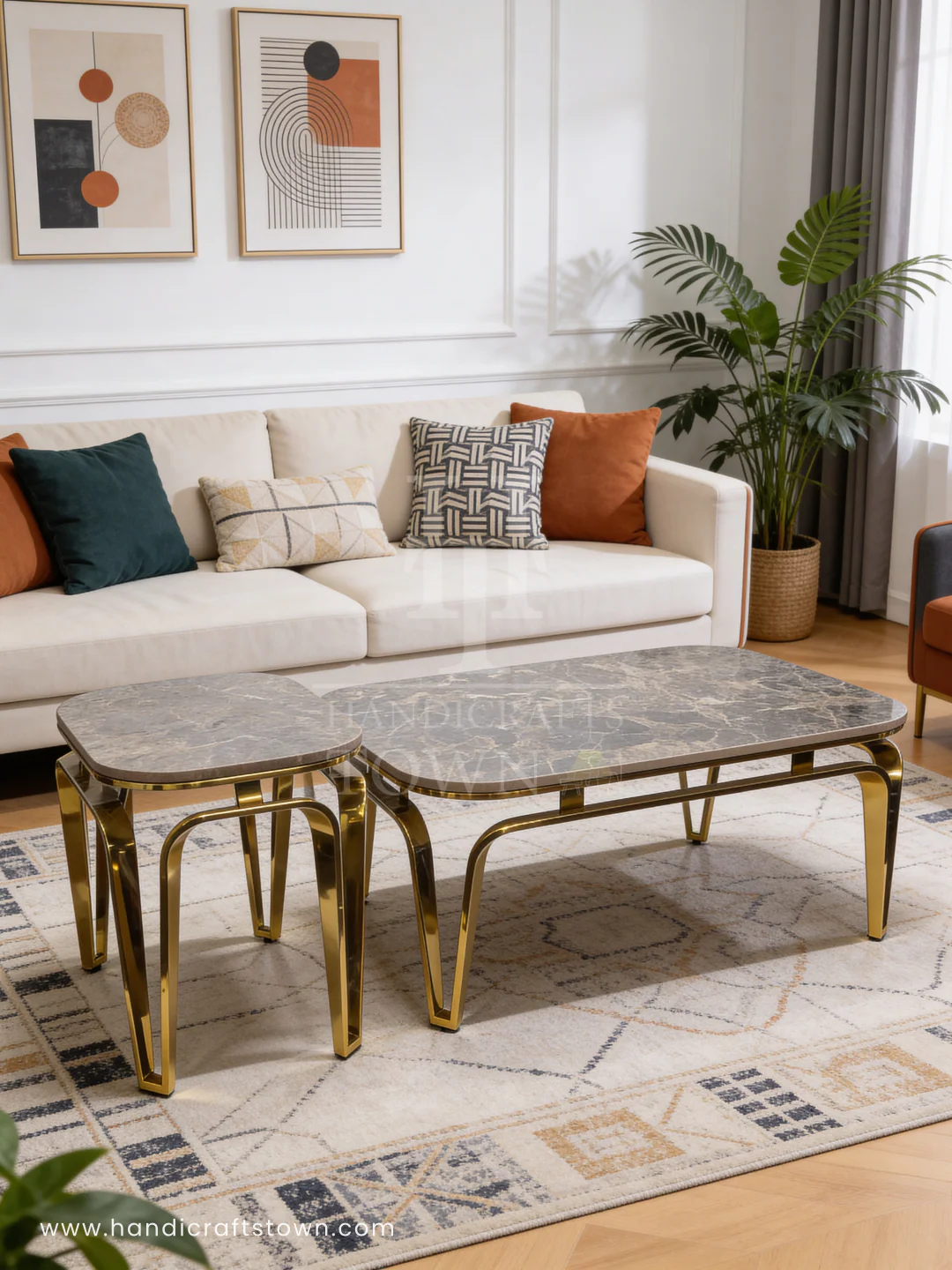 CENTRE AND NESTING TABLES